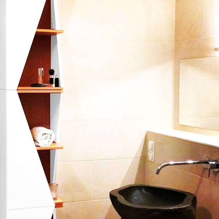 bEcky - das Design-Eckregal für Bad und WC von noook | homify bEcky - das Design-Eckregal für Bad und WC von noook | homify