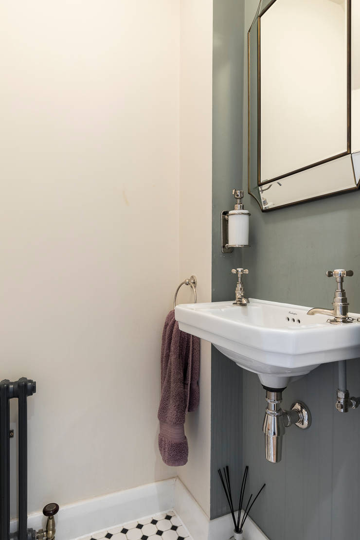 Коридор и прихожая в . Автор – VCDesign Architectural Services