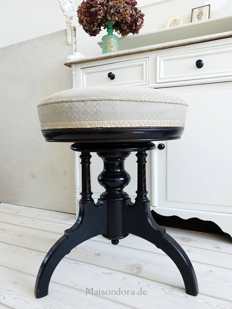 Antike Stuehle Von Maisondora Vintage Living Homify