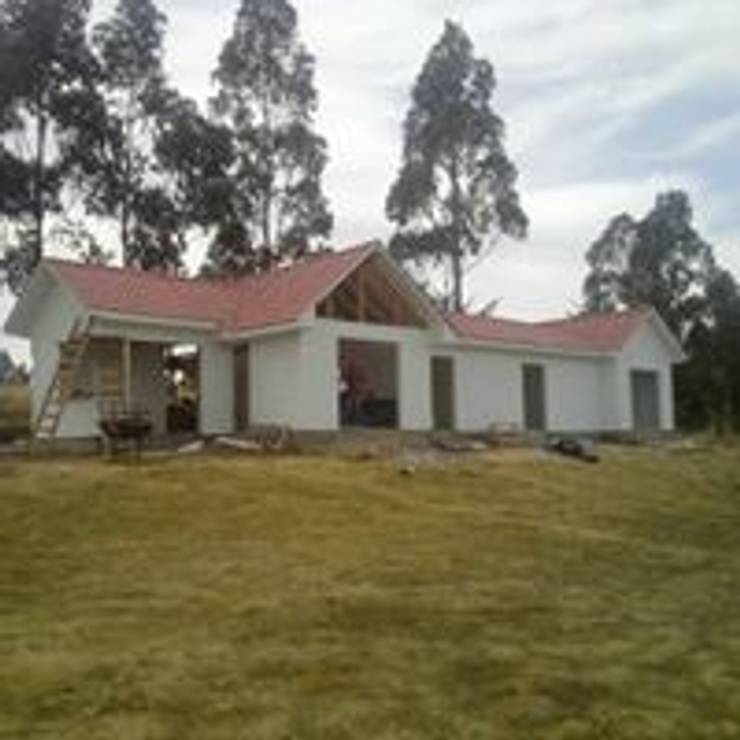   by construcciones costa