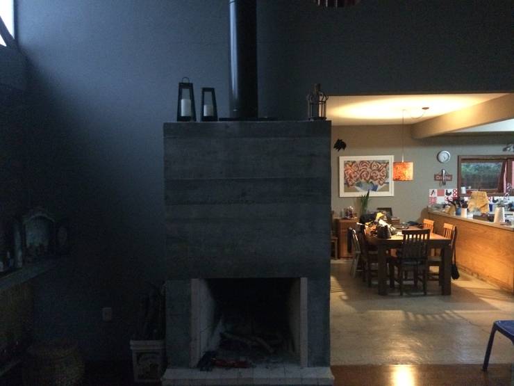 Salas de estilo  por A+R  arquitetura