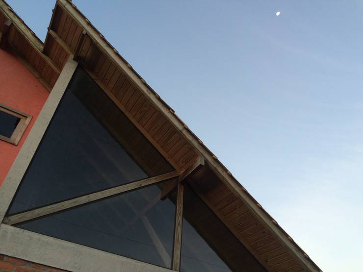 Casas unifamiliares de estilo  por A+R  arquitetura