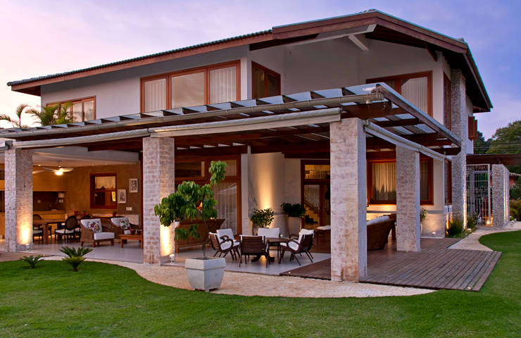 田园风味的别墅:结合木材和红砖墙的 151 坪浪漫居所