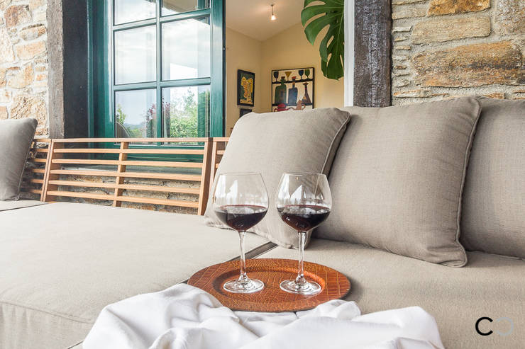  بلكونة أو شرفة تنفيذ CCVO Design and Staging