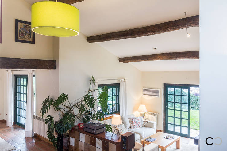  غرفة المعيشة تنفيذ CCVO Design and Staging