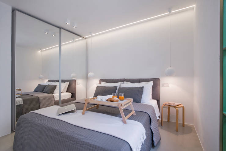 Habitaciones de estilo  por Chantal Forzatti architetto