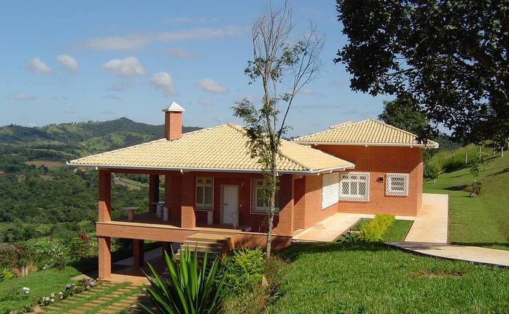  度假別墅 by SERARTE  ENGENHARIA