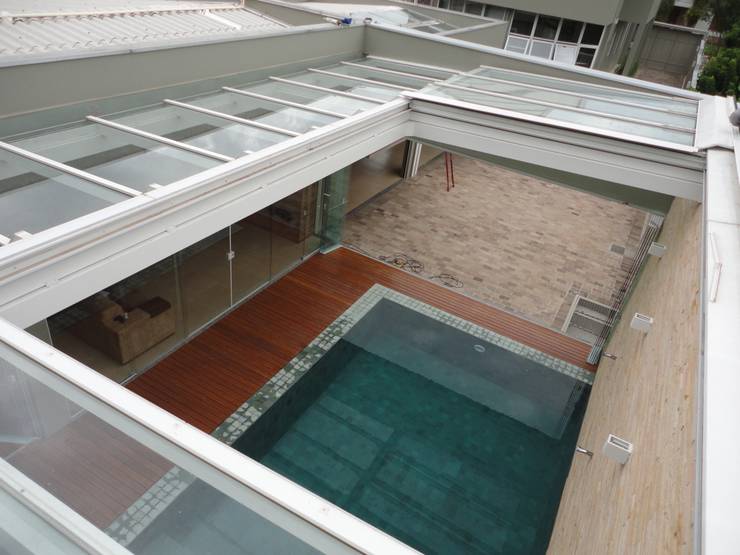 20 pérgolas eléctricas que harán que tu terraza se vea moderna (y