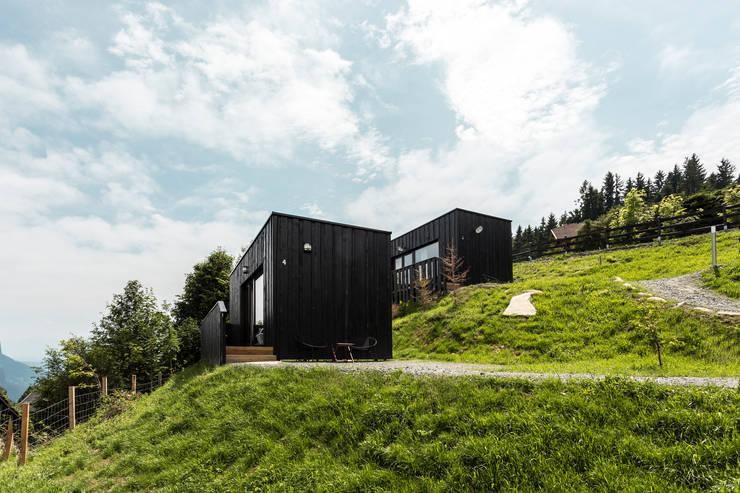 Chalet in stile  di COMMOD-Haus GmbH 