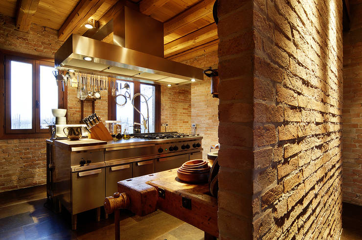  مطبخ ذو قطع مدمجة تنفيذ zanon architetti associati