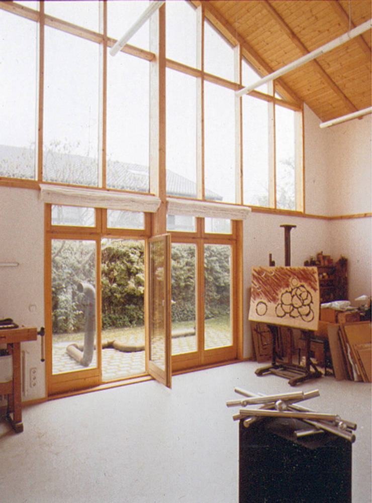 Casa di legno in stile  di Architekturbüro Michael Bidner