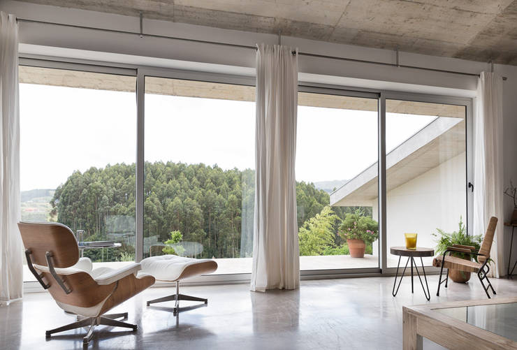  غرفة السفرة تنفيذ Adriana Martínez