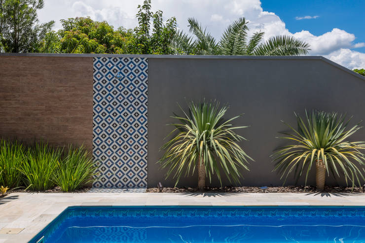 den garten stilvoll aufmoebeln, 15 günstige, aber stilvolle ideen für den perfekten gartenzaun, Innenarchitektur