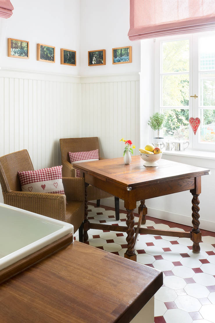  غرفة السفرة تنفيذ www.beadboard.de 