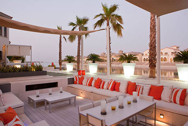  Hiên, sân thượng by Julia Dempster