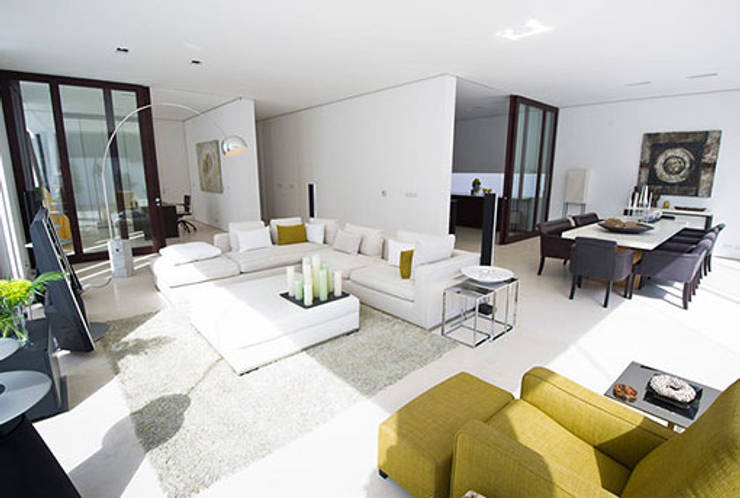  Phòng khách by Julia Dempster