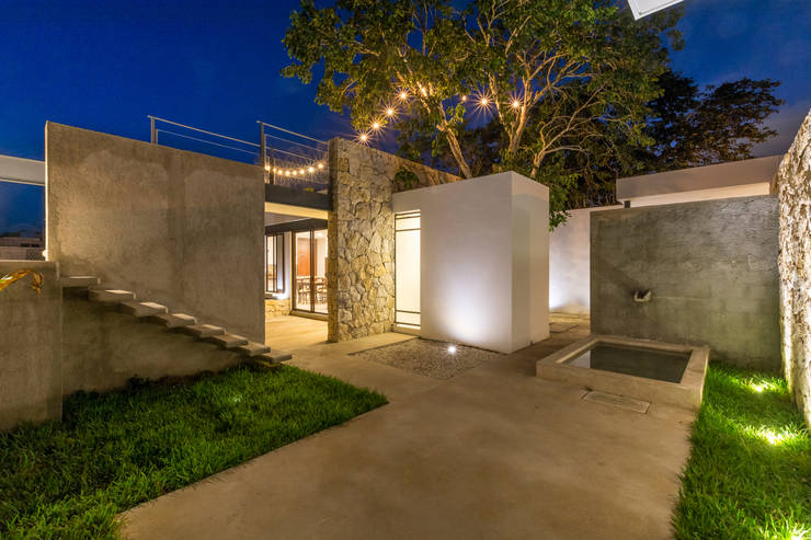  الممر والمدخل تنفيذ Cetina y Ancona Arquitectos