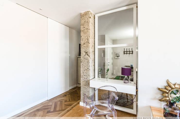  الممر والمدخل تنفيذ TALLER VERTICAL Arquitectura + Interiorismo