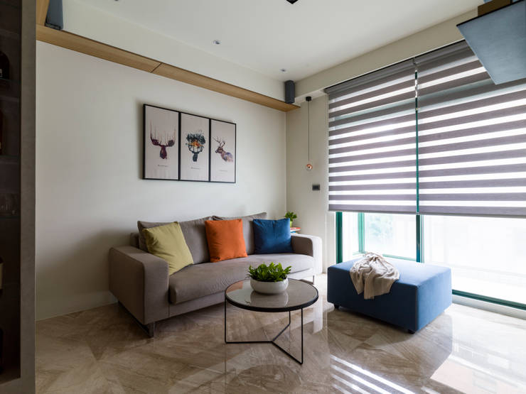 澄淨舒心:  客廳 by 楊允幀空間設計