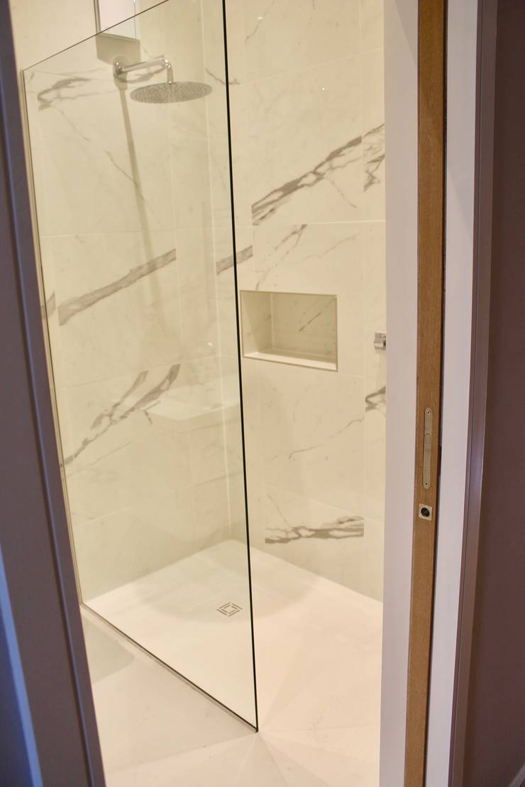  Bathroom by Peach Studio