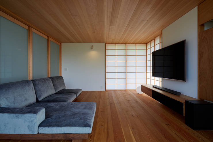 Гостиная в . Автор – ARTBOX建築工房一級建築士事務所