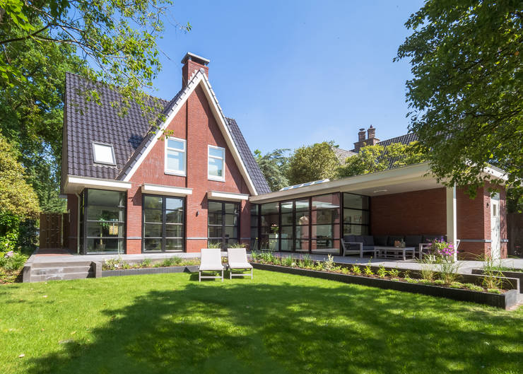 Modernes Haus mit traditionellem Touch