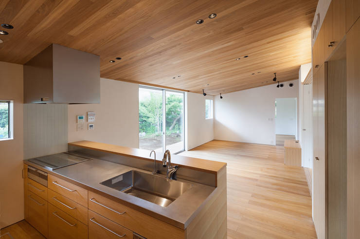  廚房 by 有限会社角倉剛建築設計事務所