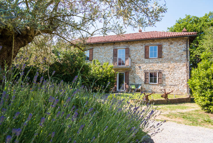  منازل تنفيذ Andrea Chiesa è Progetto Immagine