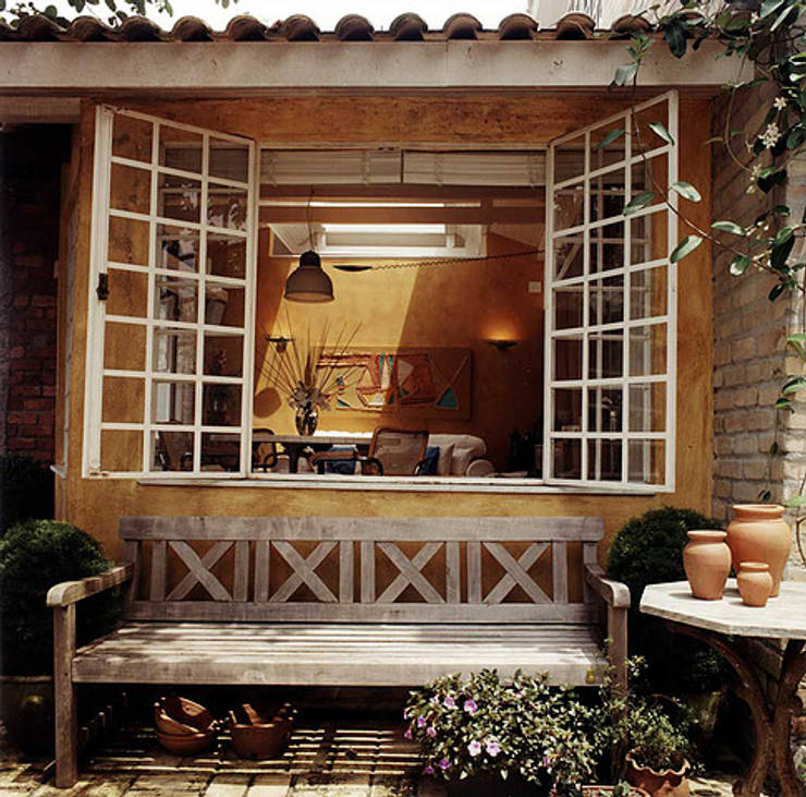 Дома на одну семью в . Автор – Maria Claudia Faro