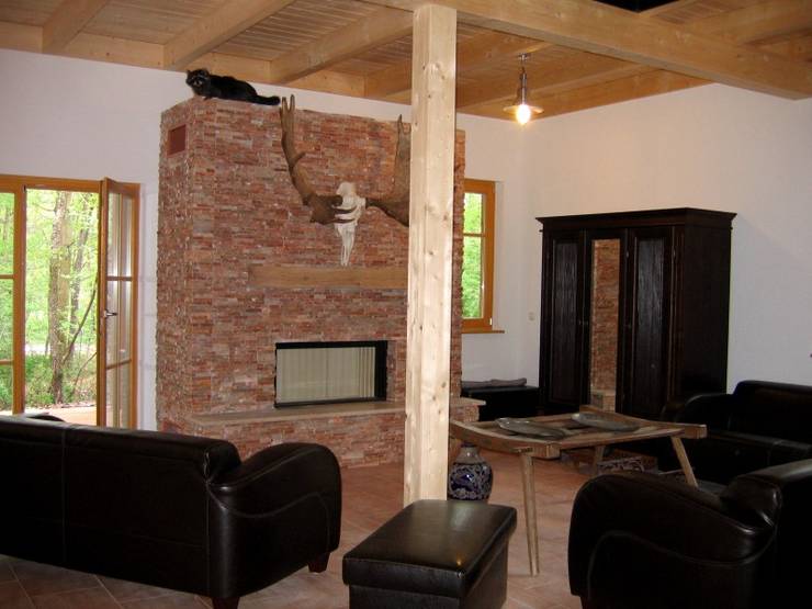 Salas / recibidores de estilo  por SCHOß INGENIEUR GmbH