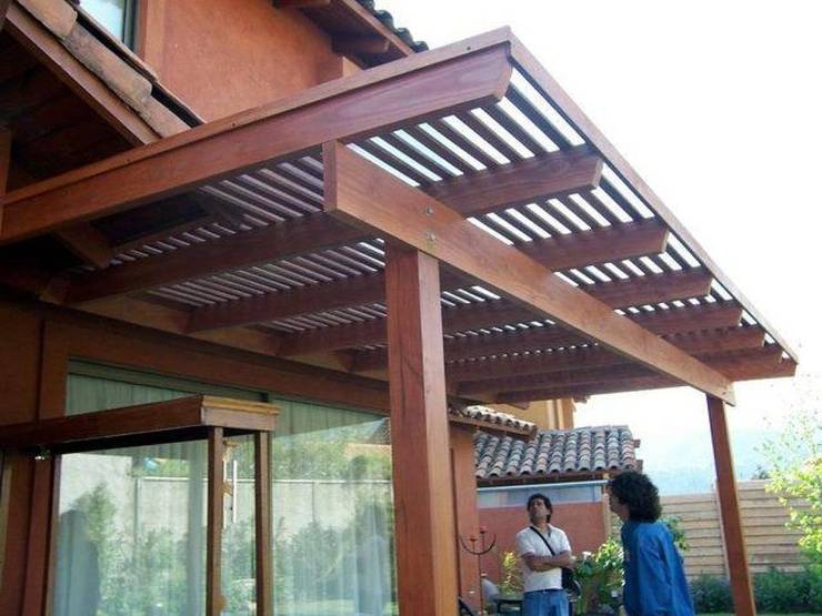 ¿Cómo construir una pérgola para la terraza? Con listones de madera