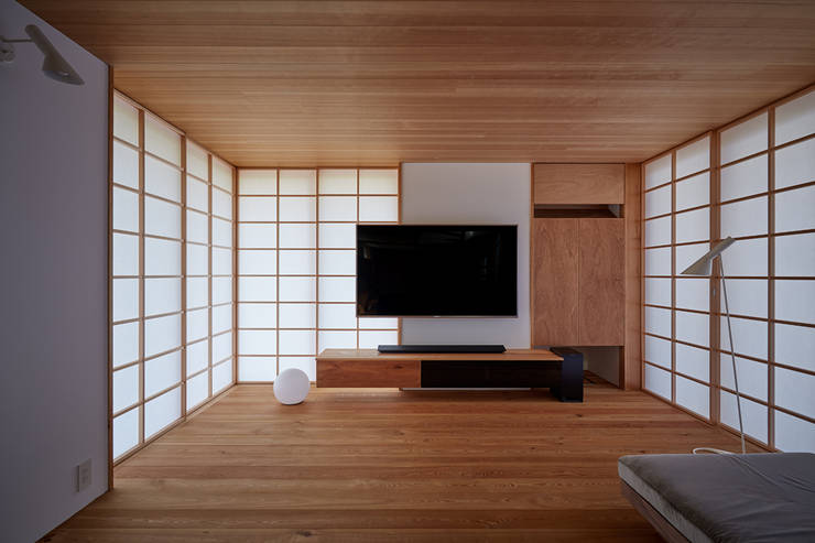 Гостиная в . Автор – ARTBOX建築工房一級建築士事務所