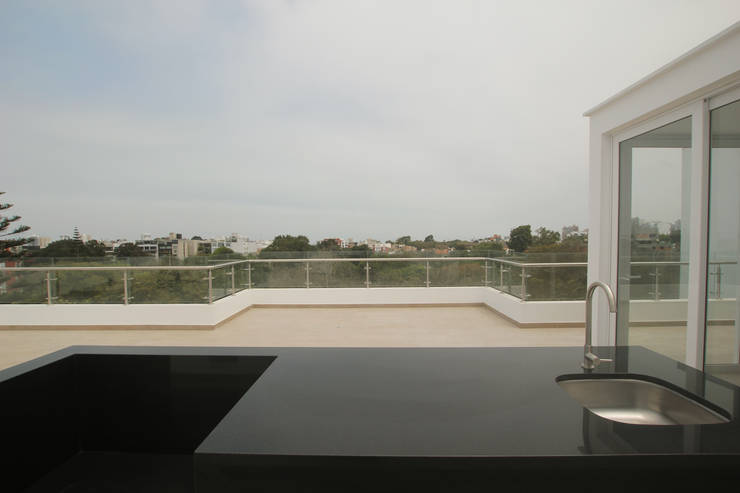 Penthouse dúplex San Isidro: Terrazas de estilo  por Artem arquitectura