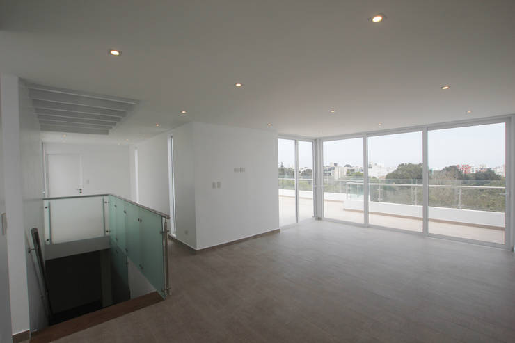 Penthouse dúplex San Isidro: Salas de entretenimiento de estilo  por Artem arquitectura