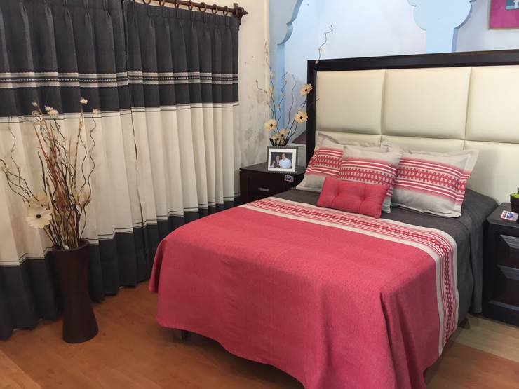 CORTINA Y SOBRE CAMA PARA HABITACIÓN de DECORCINCO DISEÑO ARTESANAL