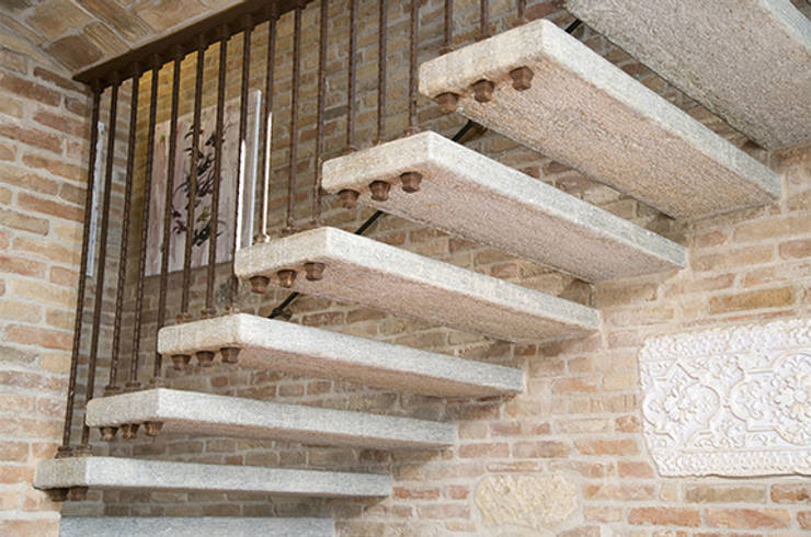 Scale in pietra di luserna per un resort nel roero di canalmarmi e ... Scala in pietra di luserna