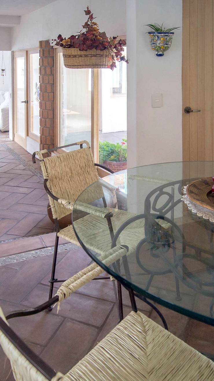  Living room by Taller de Arquitectura Bioclimática +3d