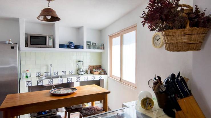  Kitchen by Taller de Arquitectura Bioclimática +3d