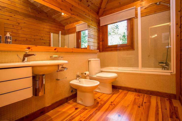  Bathroom by Rusticasa, Rustic Solid Wood Multicolored 