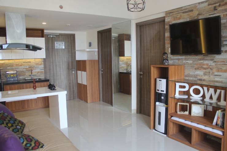 Galeri Ciumbuleuit III - Tipe 3 bedroom: Koridor dan lorong by POWL Studio