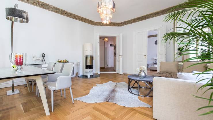Stilvolle Einrichtung einer 100 qm großen Berliner Altbauwohnung
