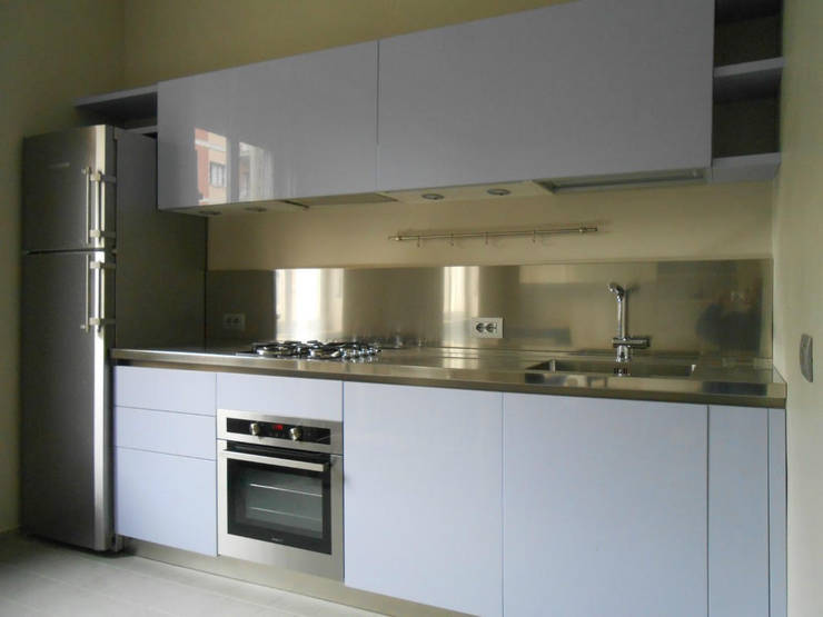 Piani di Lavoro in Acciaio Inox per Cucine Piccole