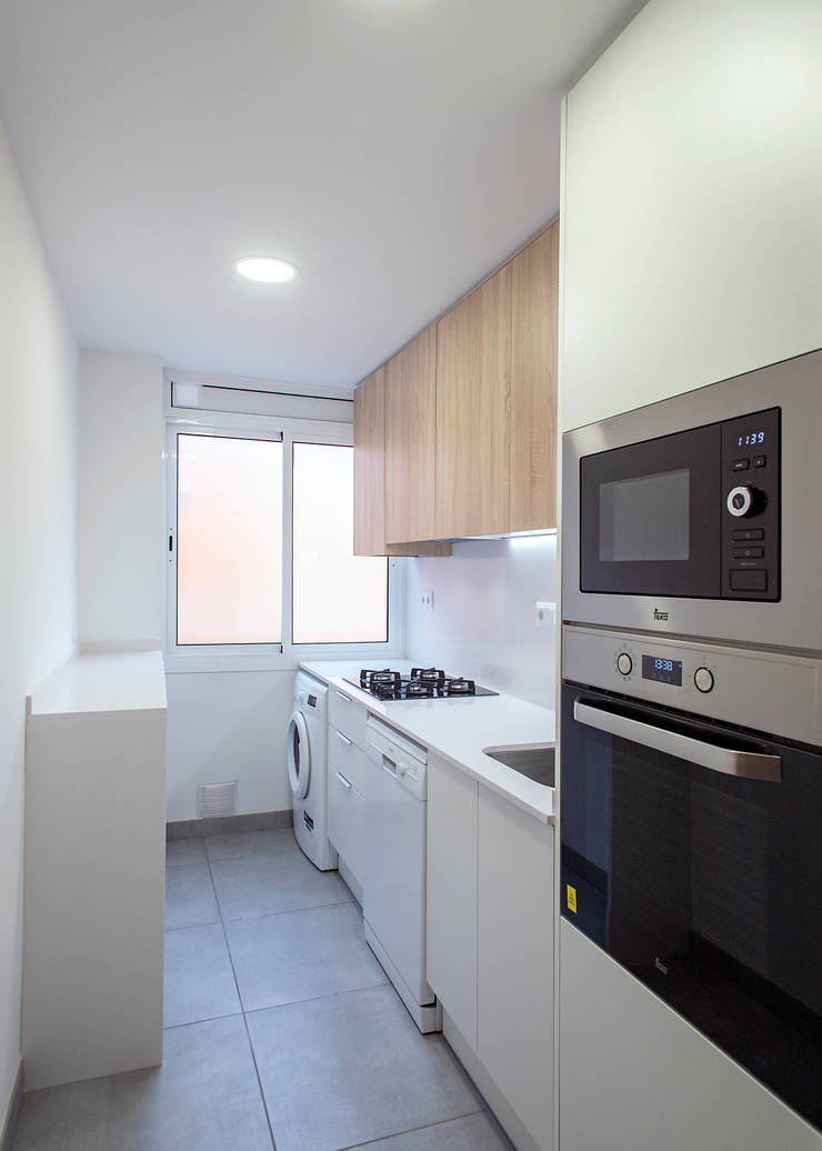 Reforma de cocina en calle Tissó de Barcelona de Grupo Inventia | homify Reforma de cocina en calle Tissó de Barcelona de Grupo Inventia | homify