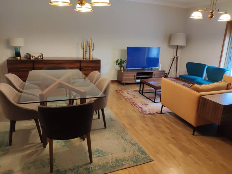 Sala Porto: Salas de jantar  por No Place Like Home ®,Eclético   