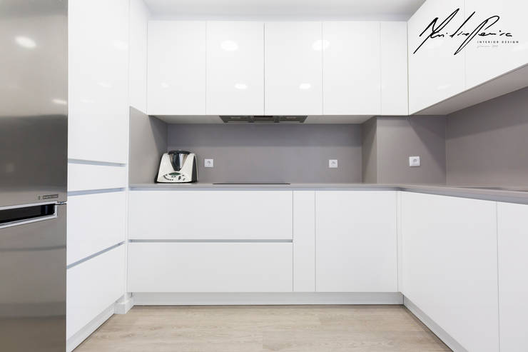 Cucina in stile  di Mariline Pereira - Interior Design Lda., Minimalista   