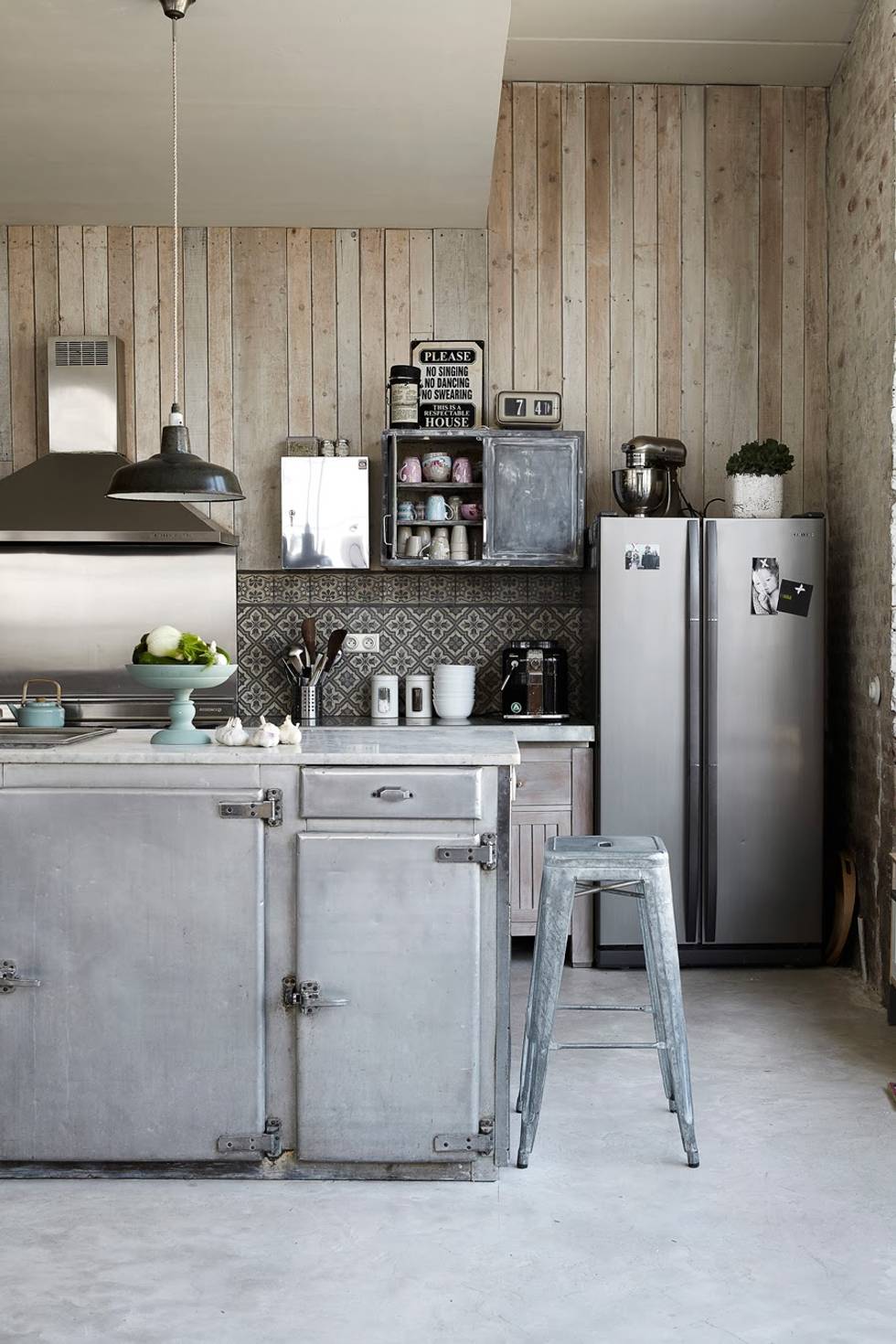 9 Idee per Rivestire la Parete della Cucina