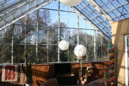 homify 360°: Ein Haus im Glashaus homify 360°: Ein Haus im Glashaus