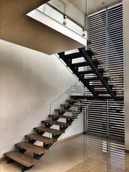  Koridor dan lorong by REM Arquitectos