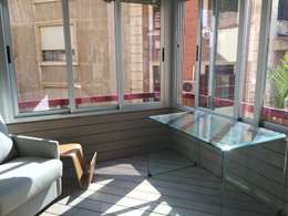 De balcón a espacio polivalente: Terrazas de estilo  de SAUCO DESIGN S.L.