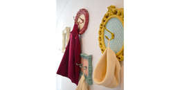 Corredores e halls de entrada  por T2 Arquitectura & Interiores